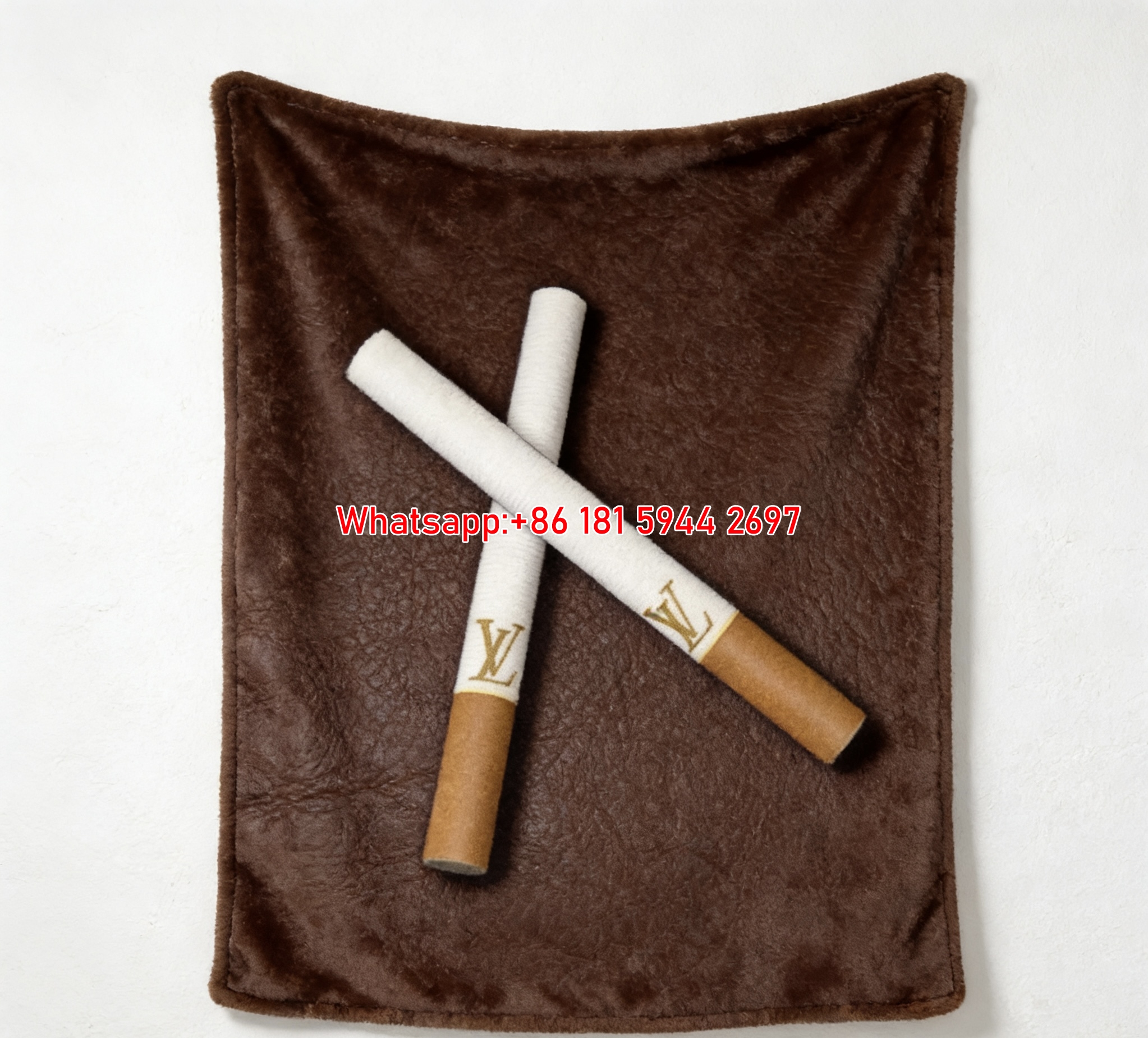 LV Cigarette Print Blanket Luxury LV Monogram Cig Throw 002